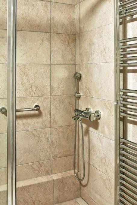 Apartamento Acropolis Luxury House Atenas Exterior foto
