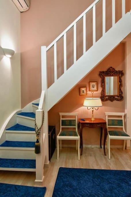 Apartamento Acropolis Luxury House Atenas Exterior foto
